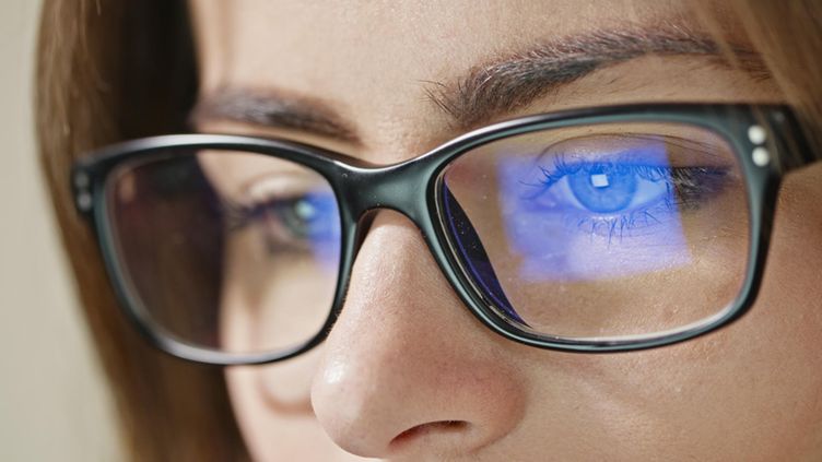 Everything you need to know about blue light glasses